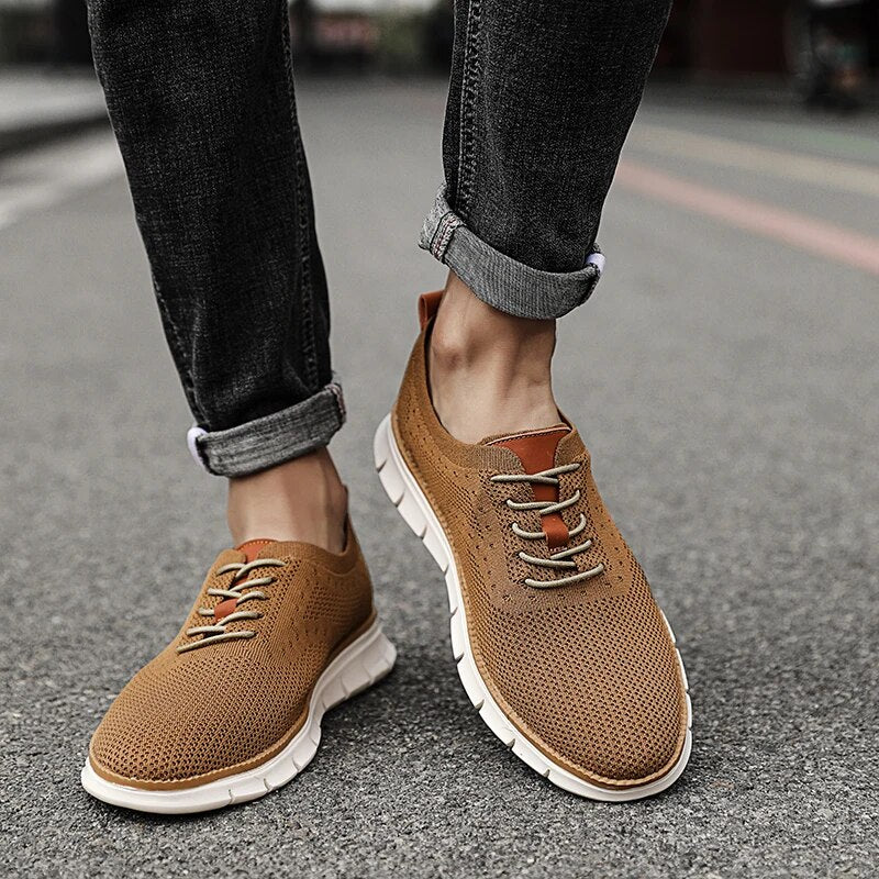 Stride Walk Men's Comfortable Casual Shoes (Brown)